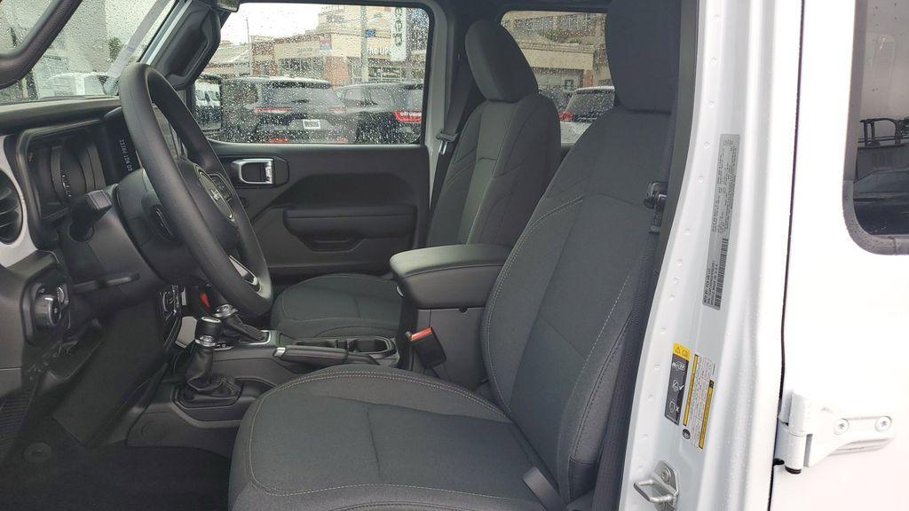 new 2025 Jeep Wrangler car, priced at $37,676