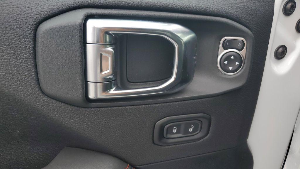 new 2025 Jeep Gladiator car, priced at $58,150