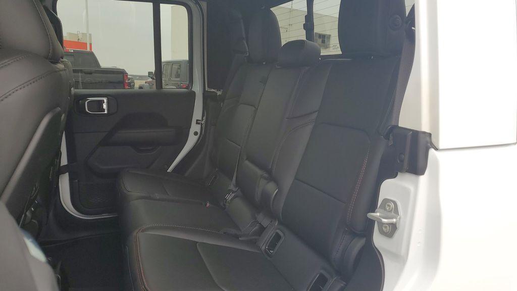 new 2025 Jeep Gladiator car, priced at $58,150