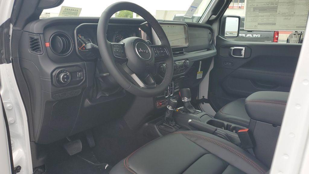 new 2025 Jeep Gladiator car, priced at $58,150