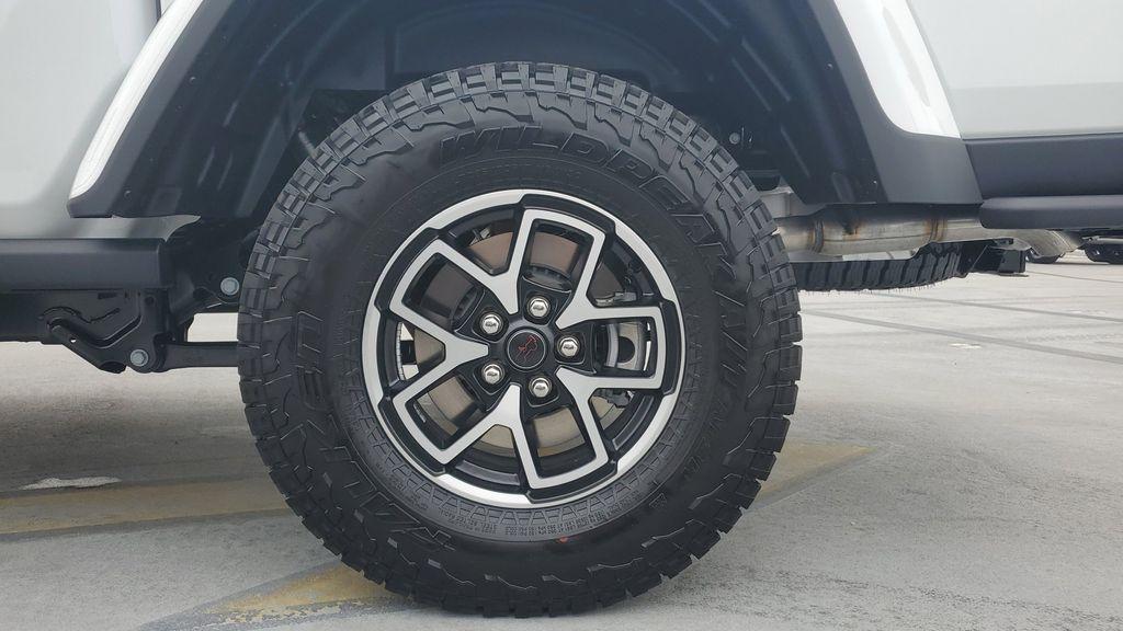 new 2025 Jeep Gladiator car, priced at $58,150