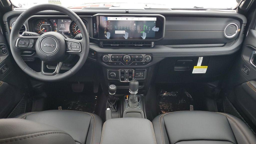 new 2025 Jeep Gladiator car, priced at $44,877