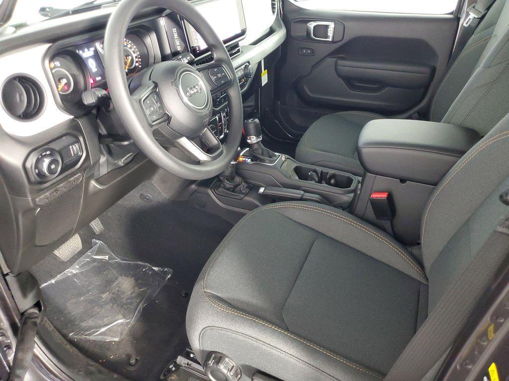new 2025 Jeep Wrangler car, priced at $42,070