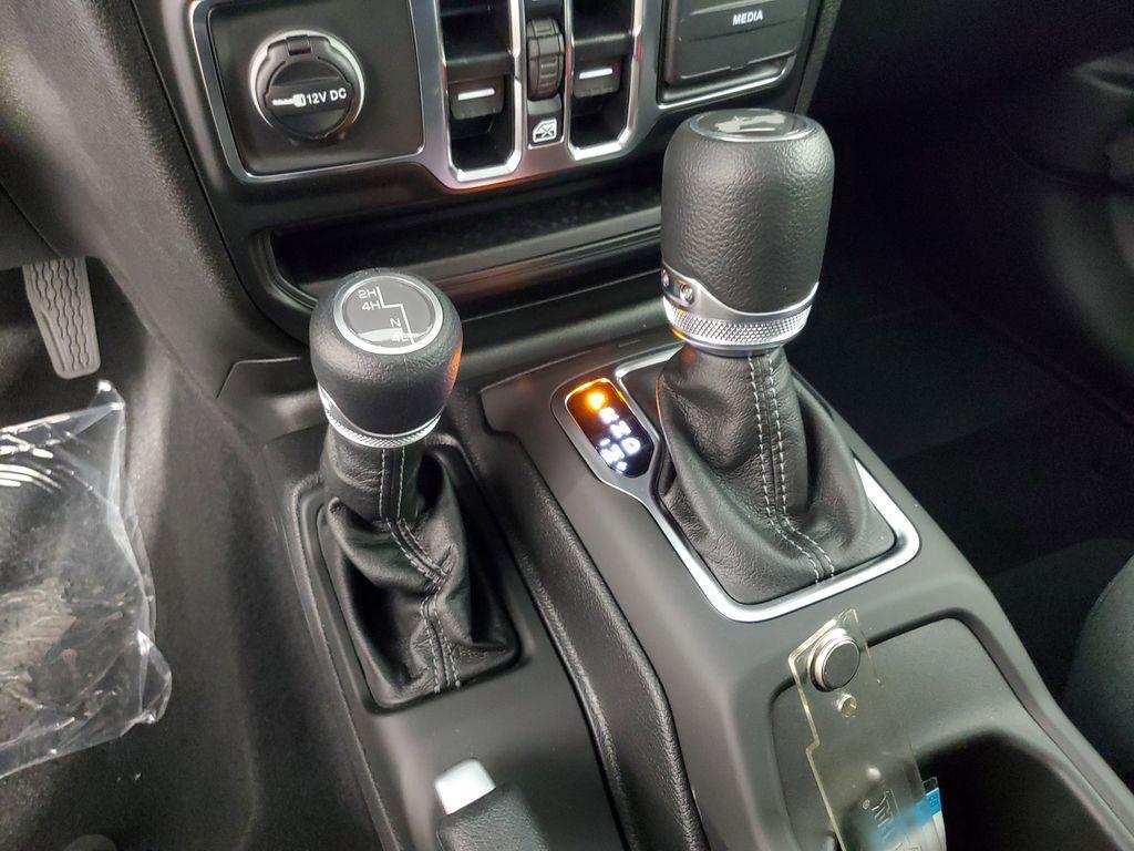 new 2025 Jeep Wrangler car, priced at $42,070