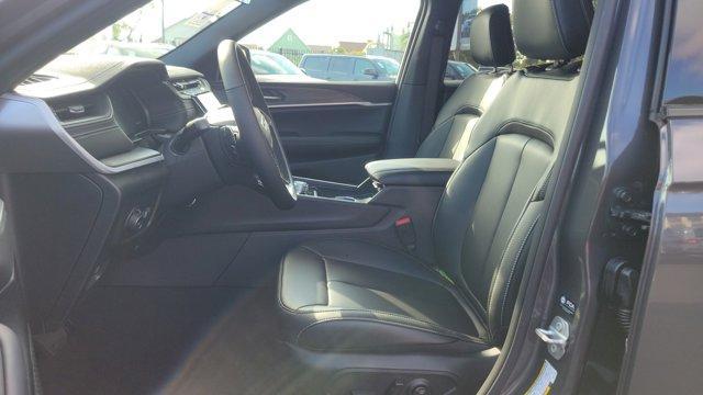 new 2025 Jeep Grand Cherokee car, priced at $52,735