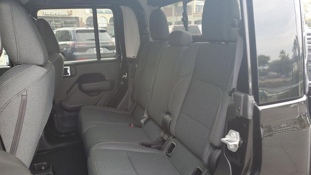 new 2026 Jeep Gladiator car, priced at $49,867