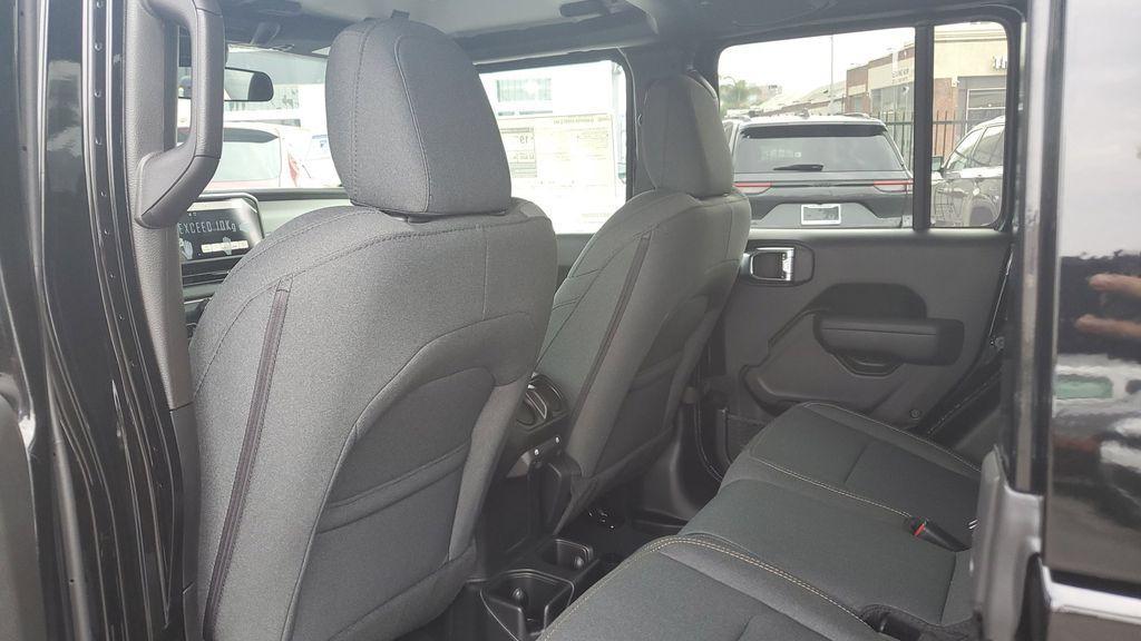 new 2026 Jeep Gladiator car, priced at $49,867