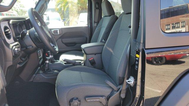 new 2025 Jeep Wrangler car, priced at $39,575