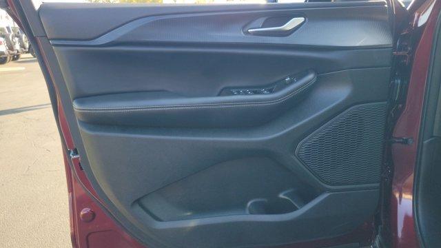 used 2025 Jeep Grand Cherokee car, priced at $34,419