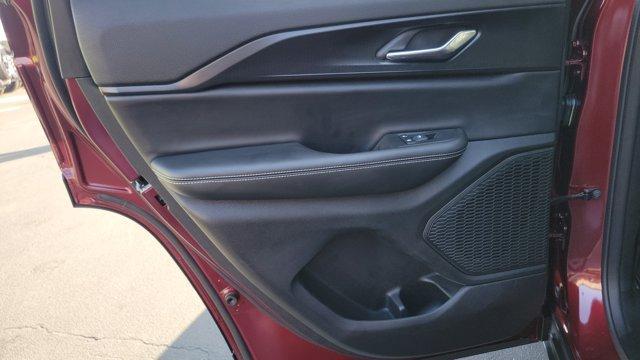 used 2025 Jeep Grand Cherokee car, priced at $34,419