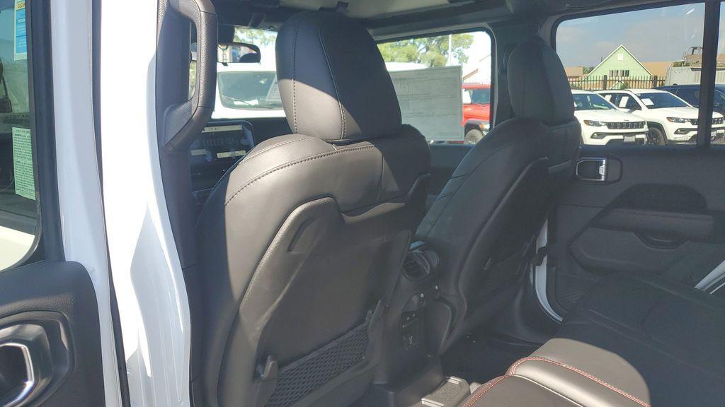 new 2025 Jeep Wrangler car, priced at $59,020