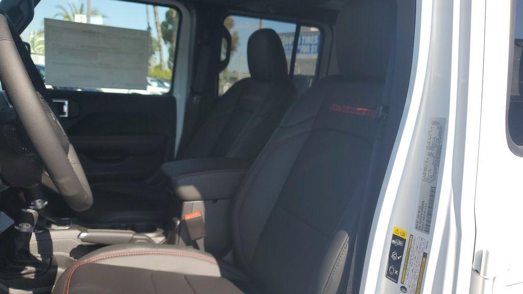 new 2025 Jeep Wrangler car, priced at $59,020