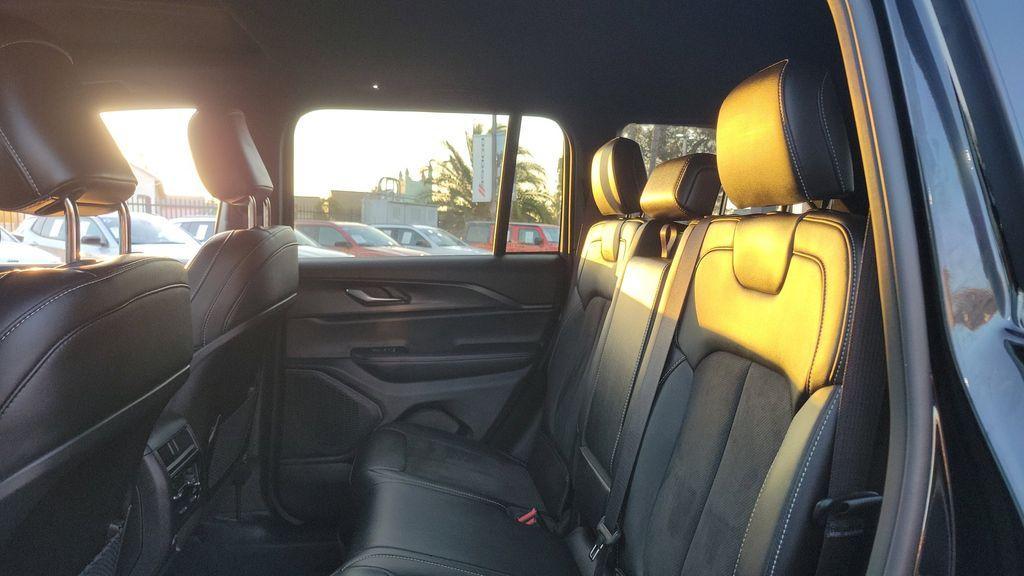 used 2025 Jeep Grand Cherokee car, priced at $35,919