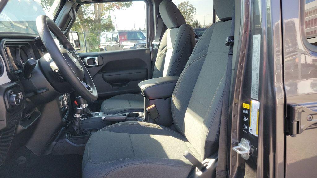new 2025 Jeep Wrangler car, priced at $37,995