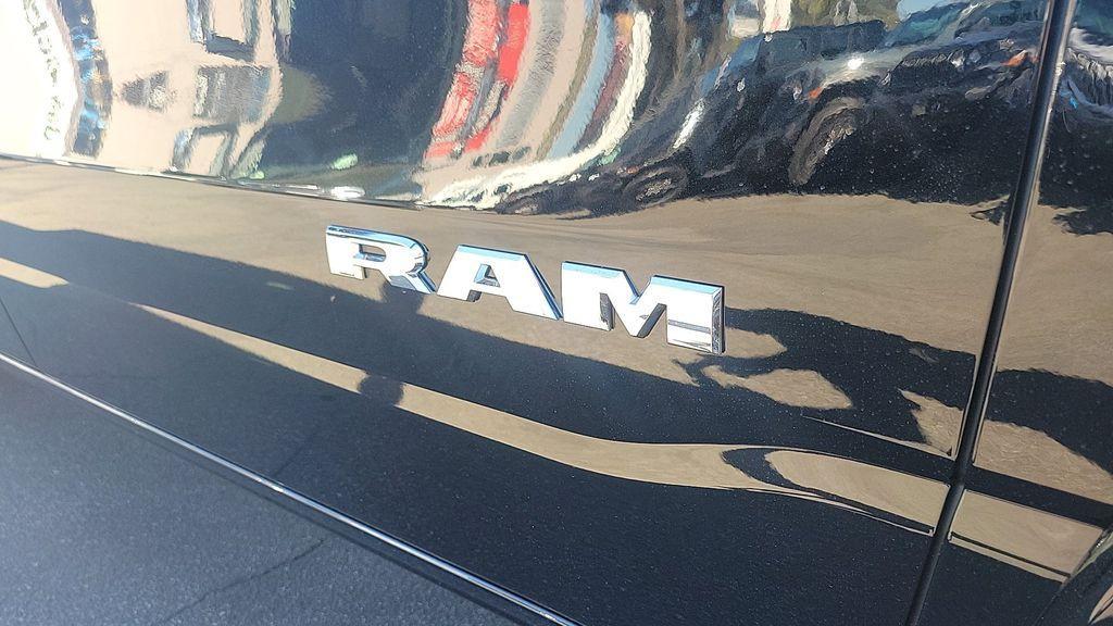 new 2025 Ram 1500 car, priced at $43,473