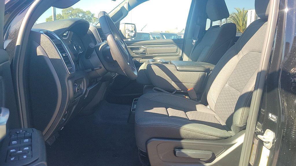 new 2025 Ram 1500 car, priced at $43,473
