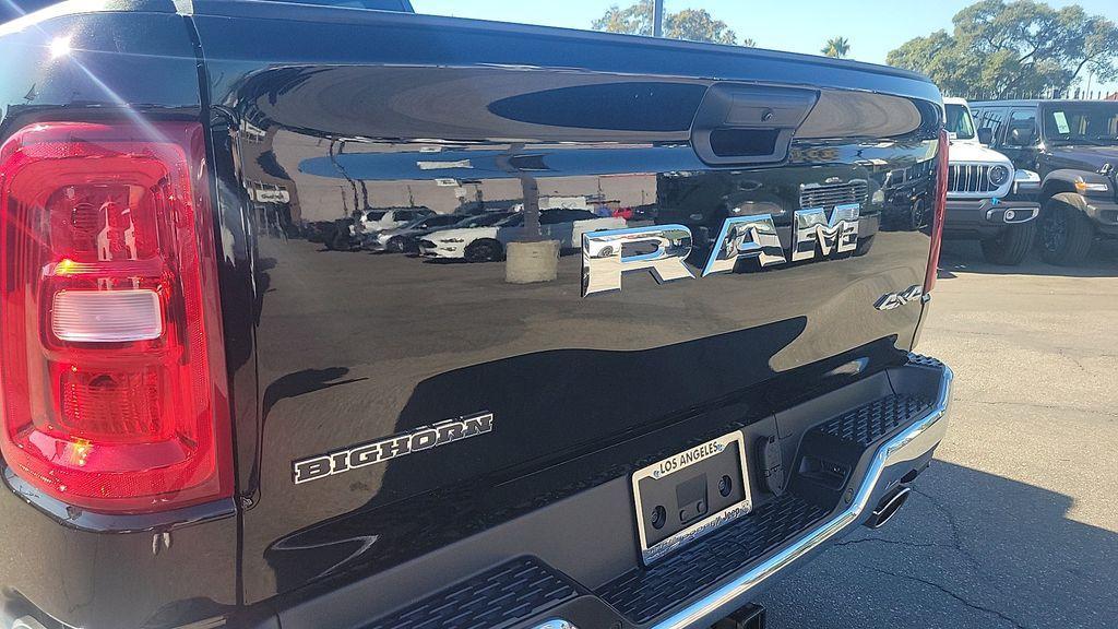new 2025 Ram 1500 car, priced at $43,473