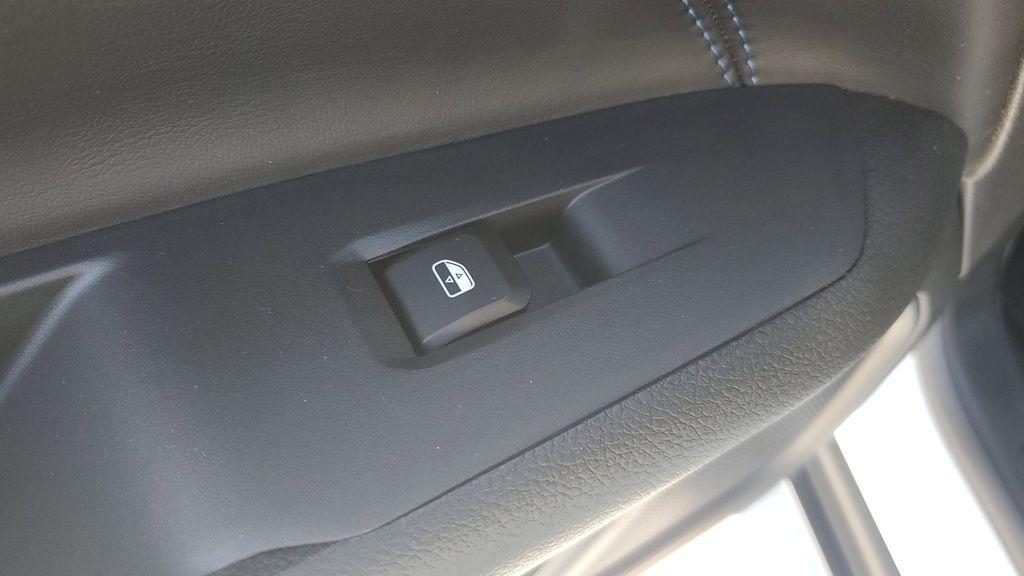 new 2026 Jeep Compass car, priced at $30,499