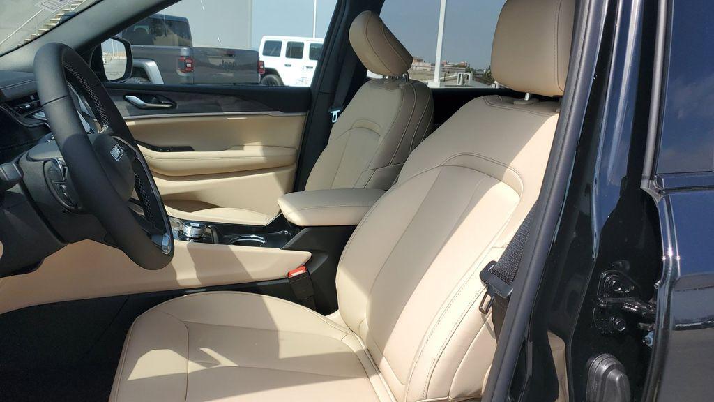 new 2025 Jeep Grand Cherokee L car, priced at $51,032