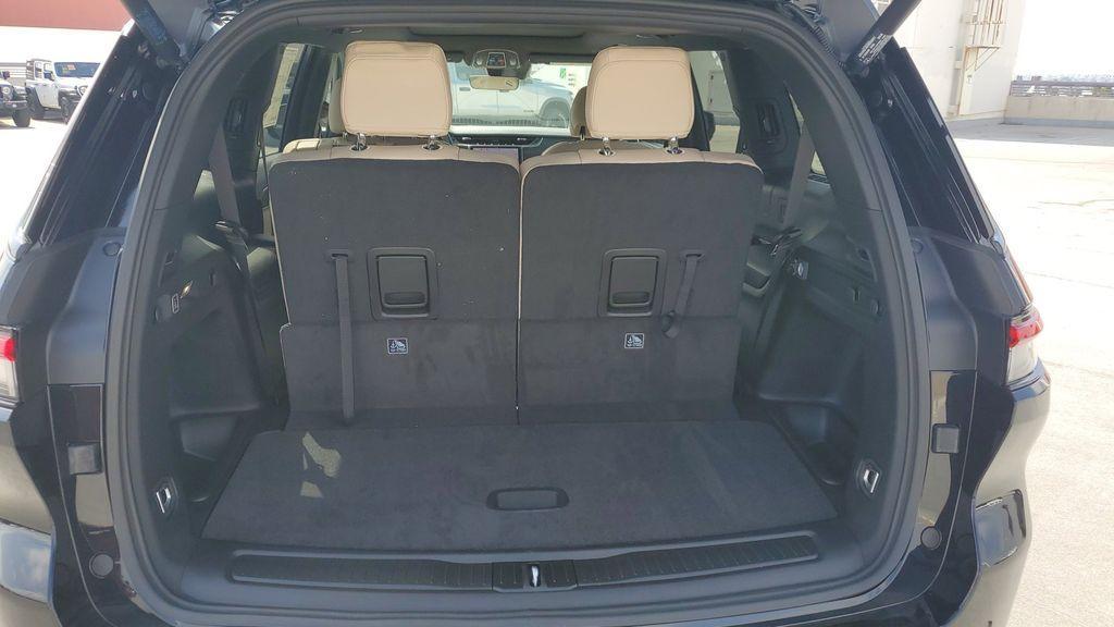 new 2025 Jeep Grand Cherokee L car, priced at $51,032