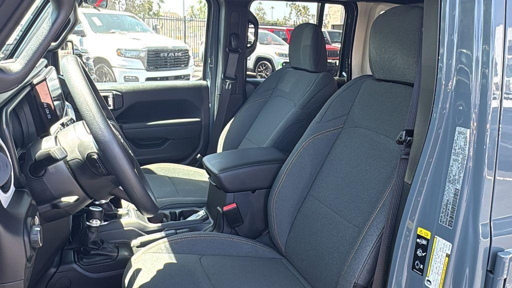 new 2025 Jeep Wrangler car, priced at $39,645