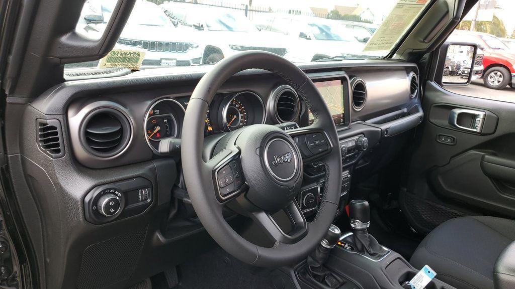 used 2023 Jeep Gladiator car, priced at $34,919