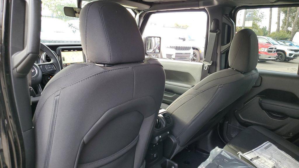used 2023 Jeep Gladiator car, priced at $34,919