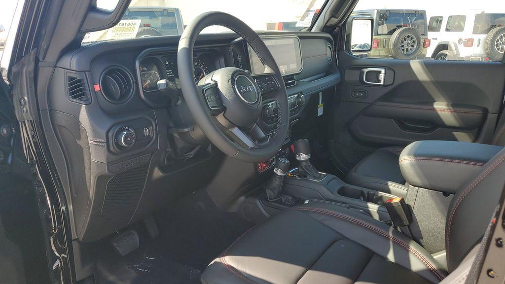 new 2025 Jeep Wrangler car, priced at $62,522