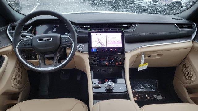 new 2025 Jeep Grand Cherokee car, priced at $49,415