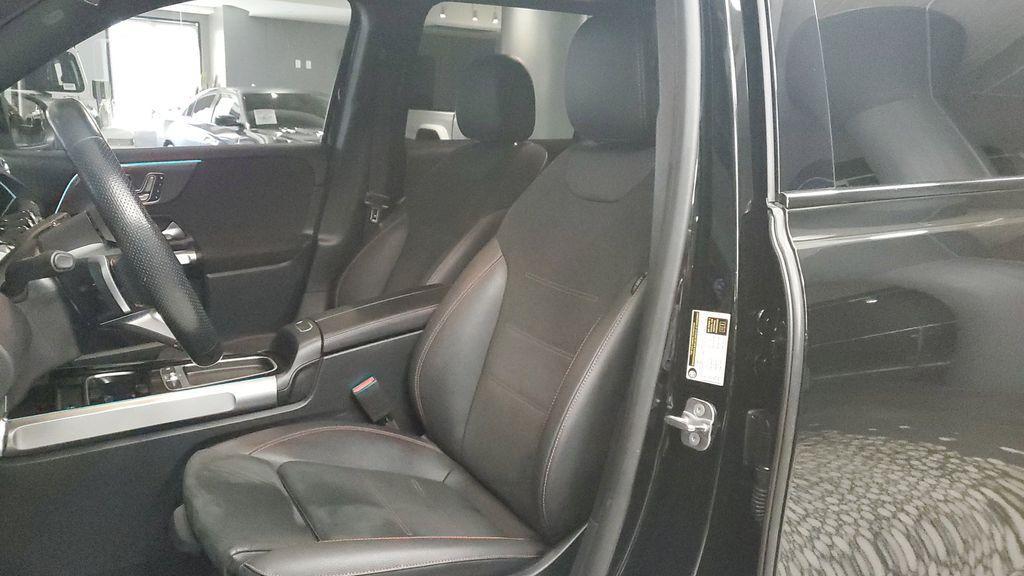 used 2024 Mercedes-Benz GLB 250 car, priced at $27,919