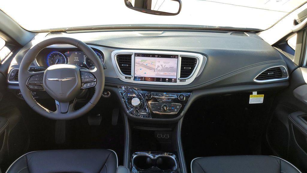 new 2025 Chrysler Pacifica car, priced at $46,995