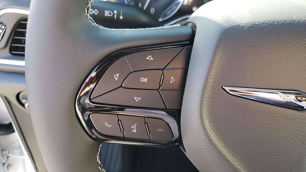 new 2025 Chrysler Pacifica car, priced at $46,995