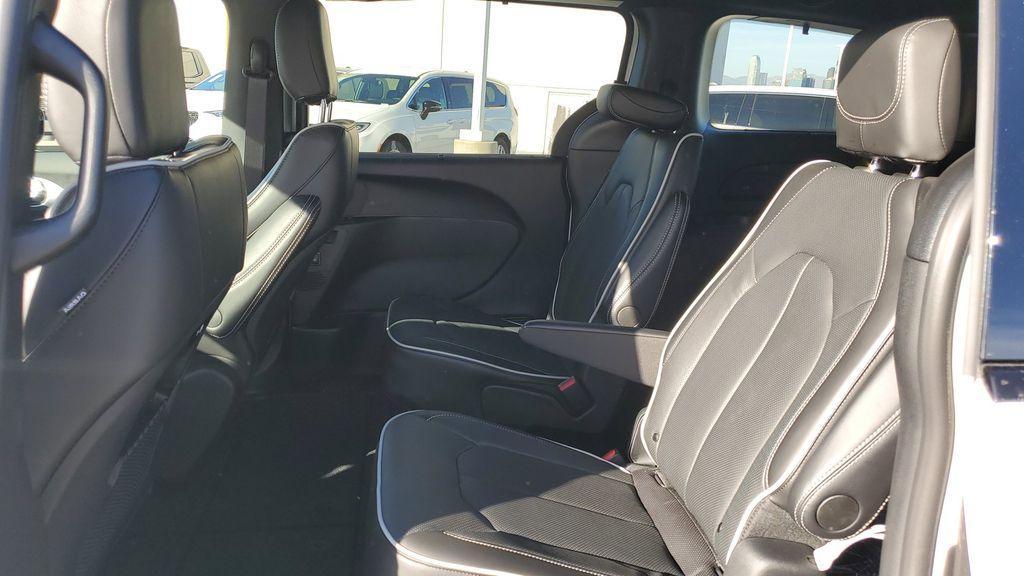 new 2025 Chrysler Pacifica car, priced at $46,995
