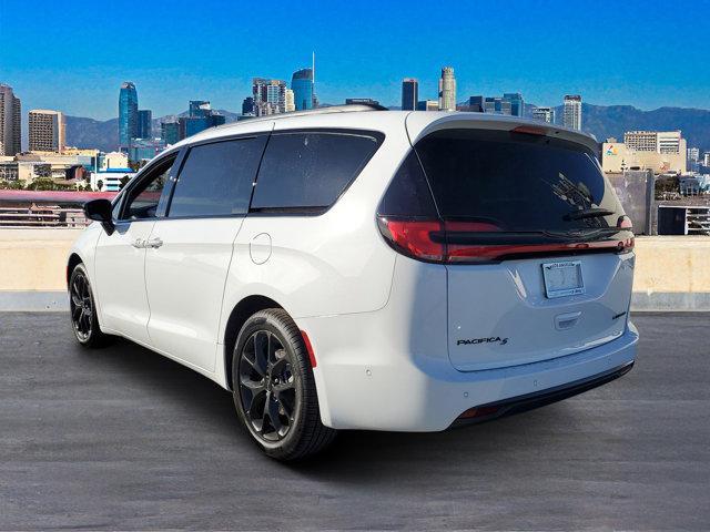 new 2025 Chrysler Pacifica car, priced at $50,495