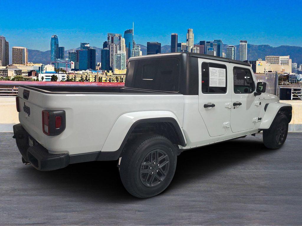 used 2024 Jeep Gladiator car, priced at $35,719