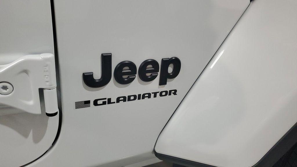 used 2024 Jeep Gladiator car, priced at $35,719