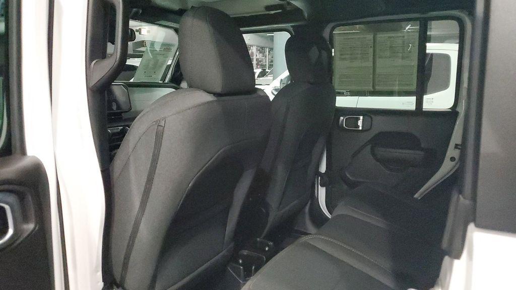 used 2024 Jeep Gladiator car, priced at $35,719