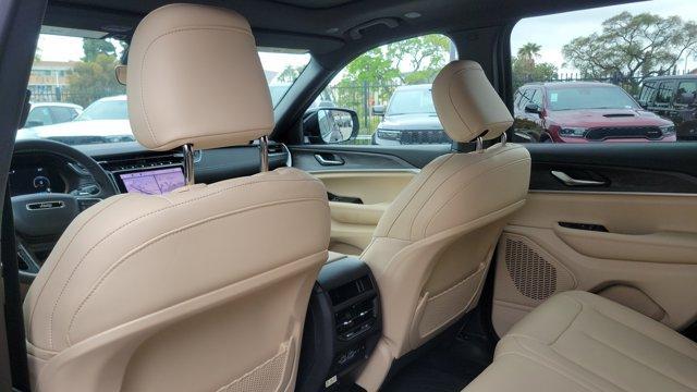 new 2025 Jeep Grand Cherokee car, priced at $50,010