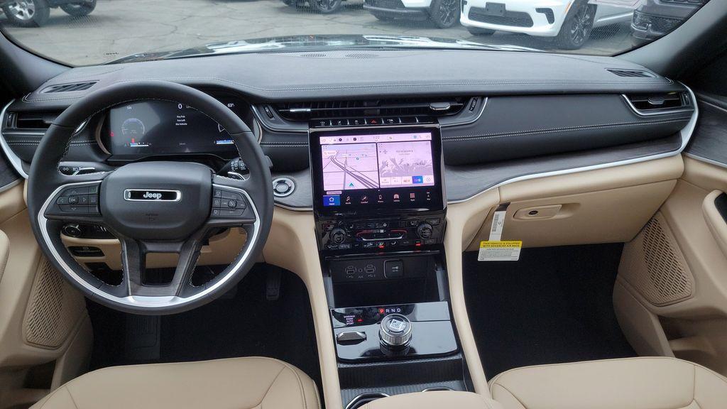 new 2025 Jeep Grand Cherokee car, priced at $46,396