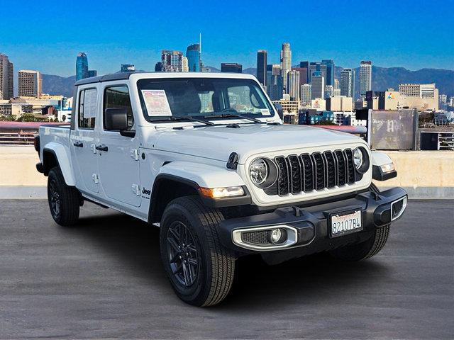 used 2024 Jeep Gladiator car, priced at $37,919