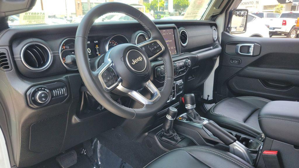 used 2022 Jeep Gladiator car, priced at $30,919