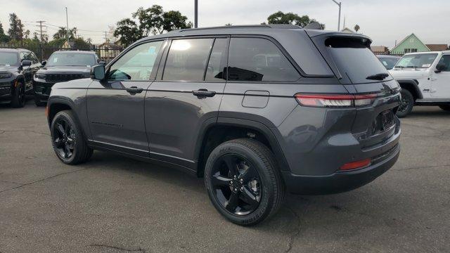 new 2025 Jeep Grand Cherokee car, priced at $46,175