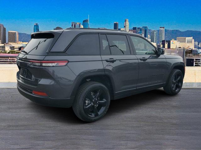 new 2025 Jeep Grand Cherokee car, priced at $46,175