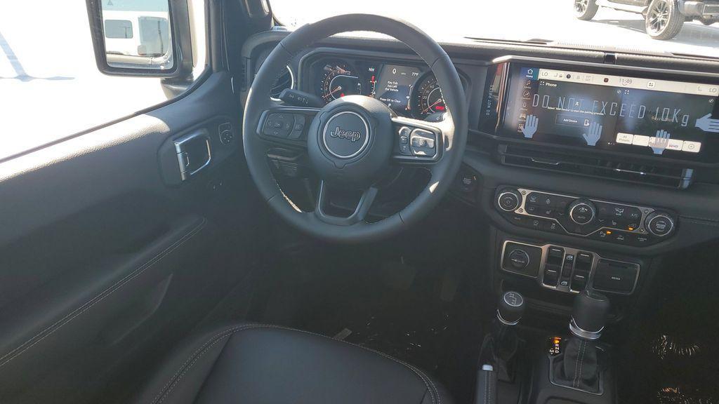 new 2025 Jeep Gladiator car, priced at $48,585
