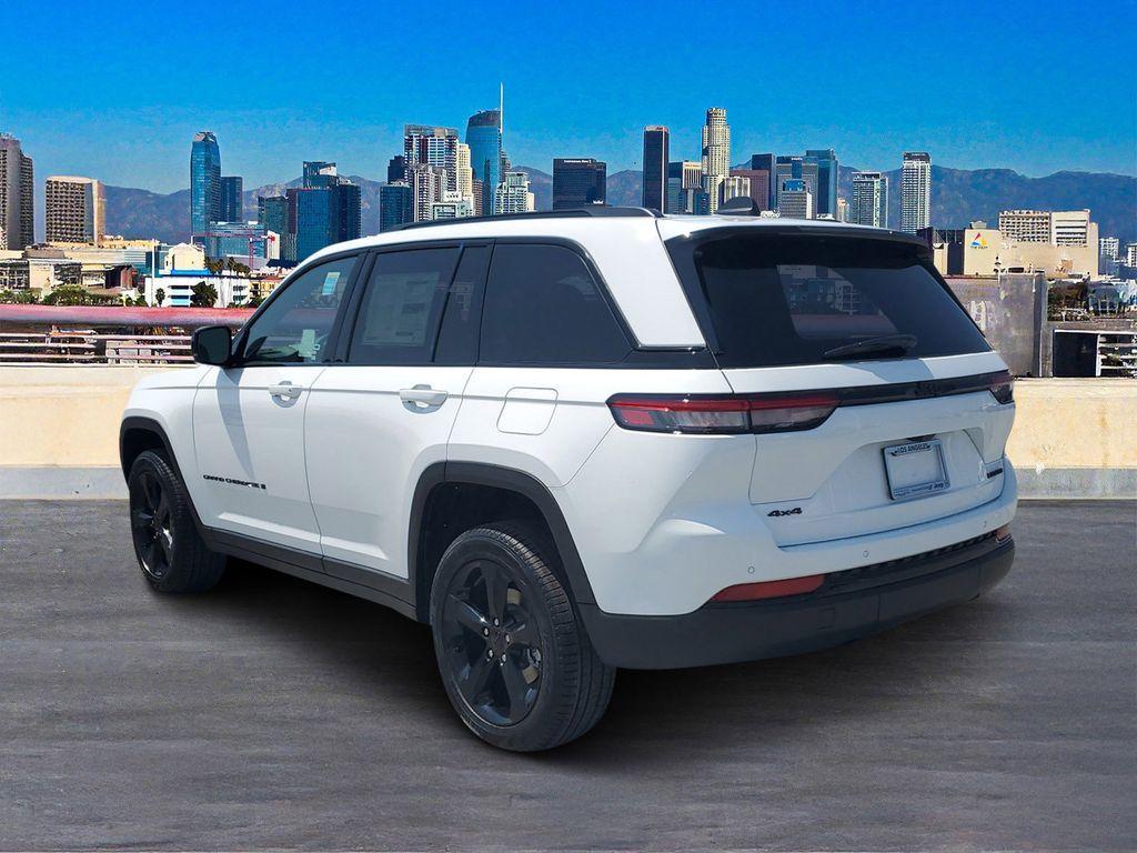 new 2025 Jeep Grand Cherokee car, priced at $50,294