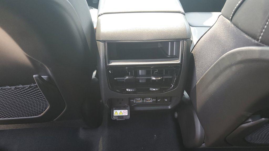 new 2025 Jeep Grand Cherokee car, priced at $50,294