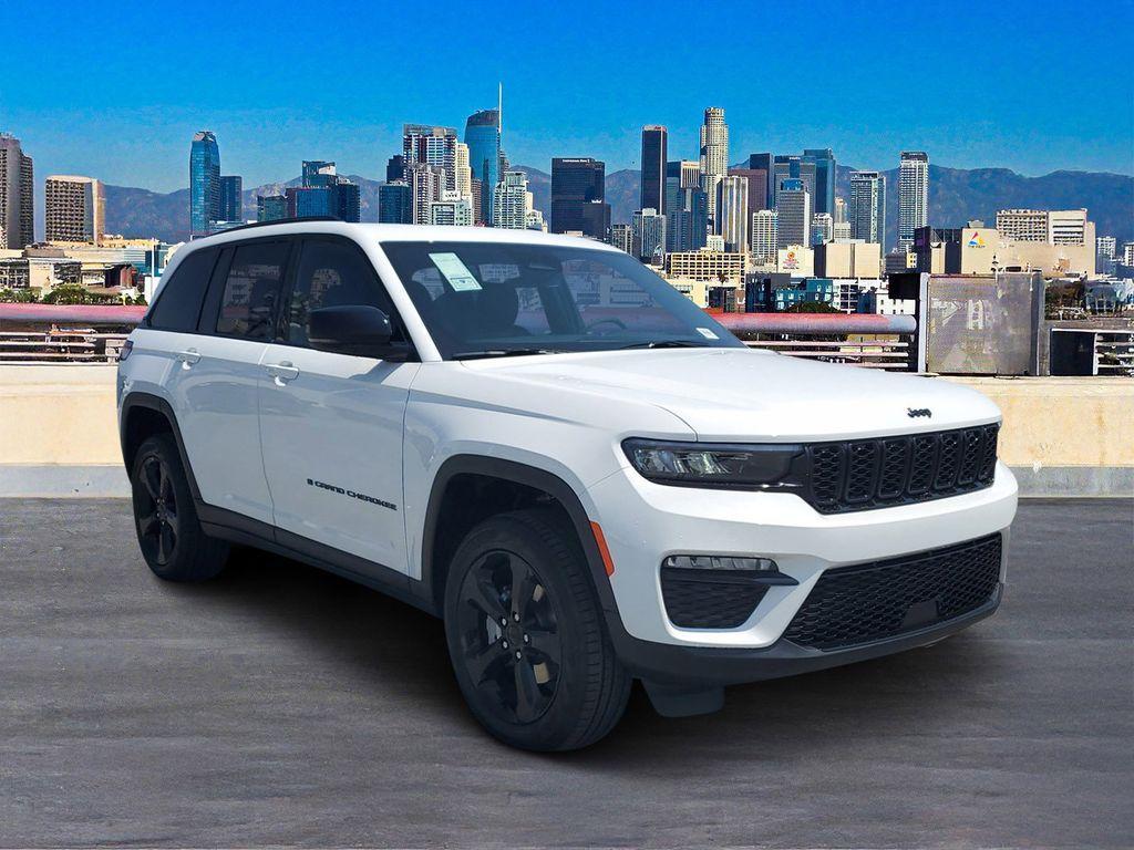 new 2025 Jeep Grand Cherokee car, priced at $50,294