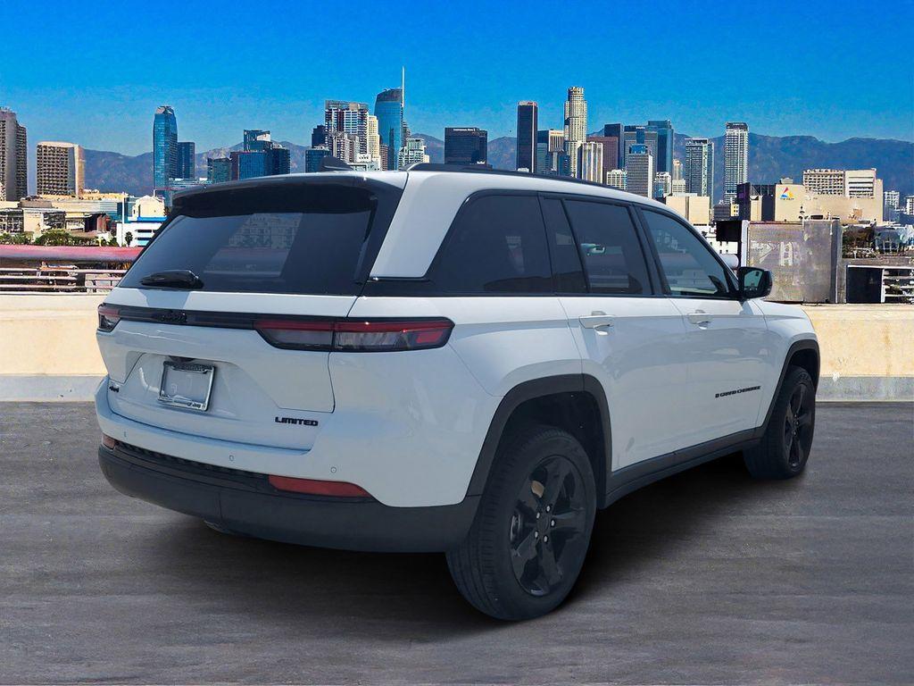 new 2025 Jeep Grand Cherokee car, priced at $50,294