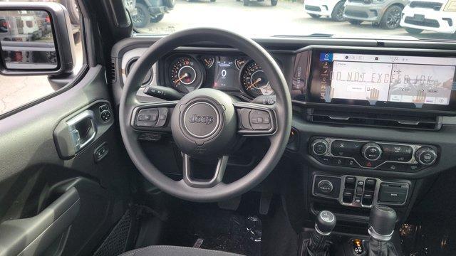 new 2025 Jeep Gladiator car, priced at $46,035