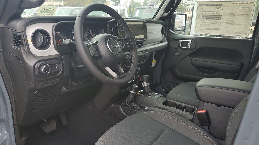 new 2026 Jeep Gladiator car, priced at $50,867